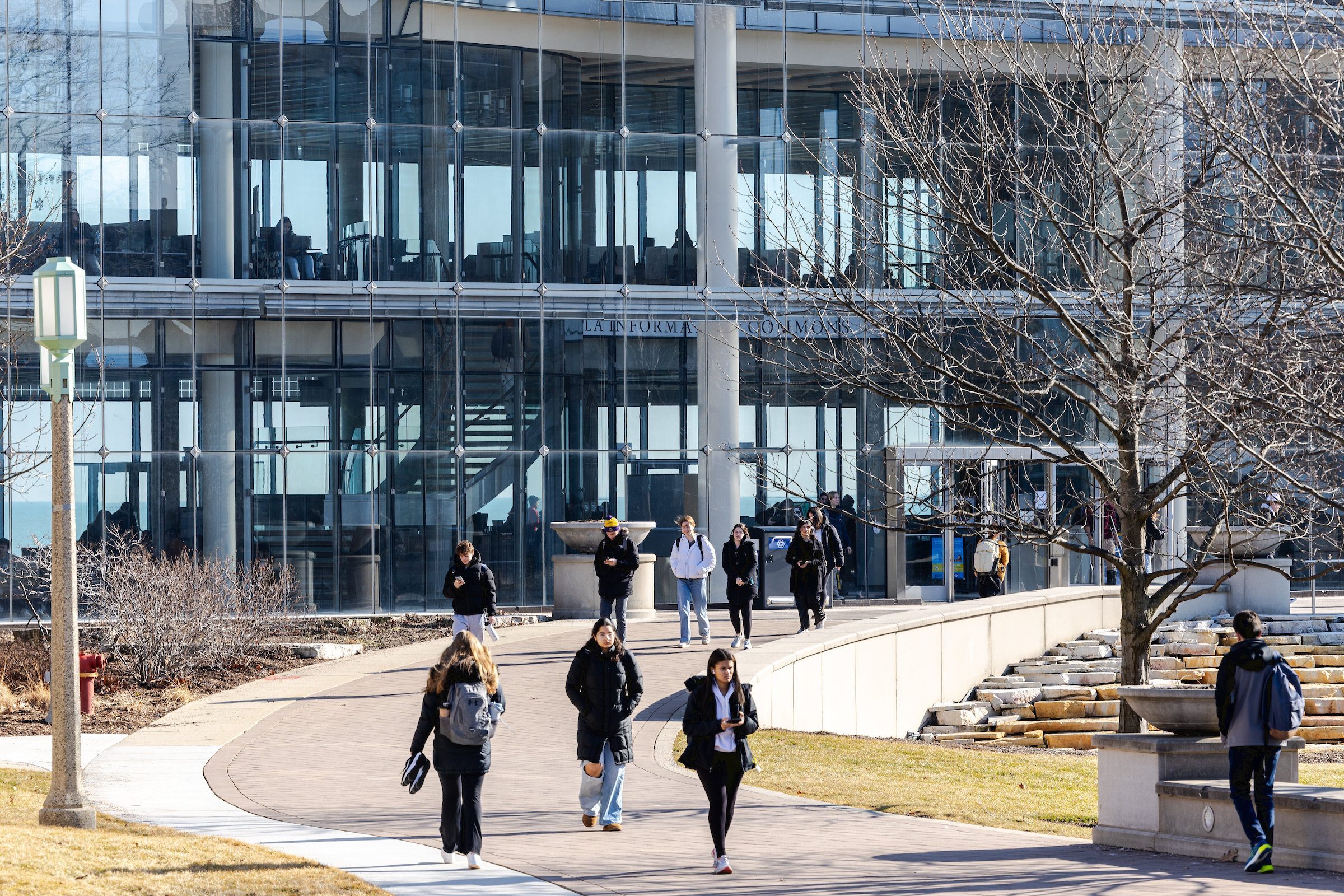 Sunny winter scenes from Loyola's Lake Shore Campus, January 29, 2024. (Photo: Lukas Keapproth)