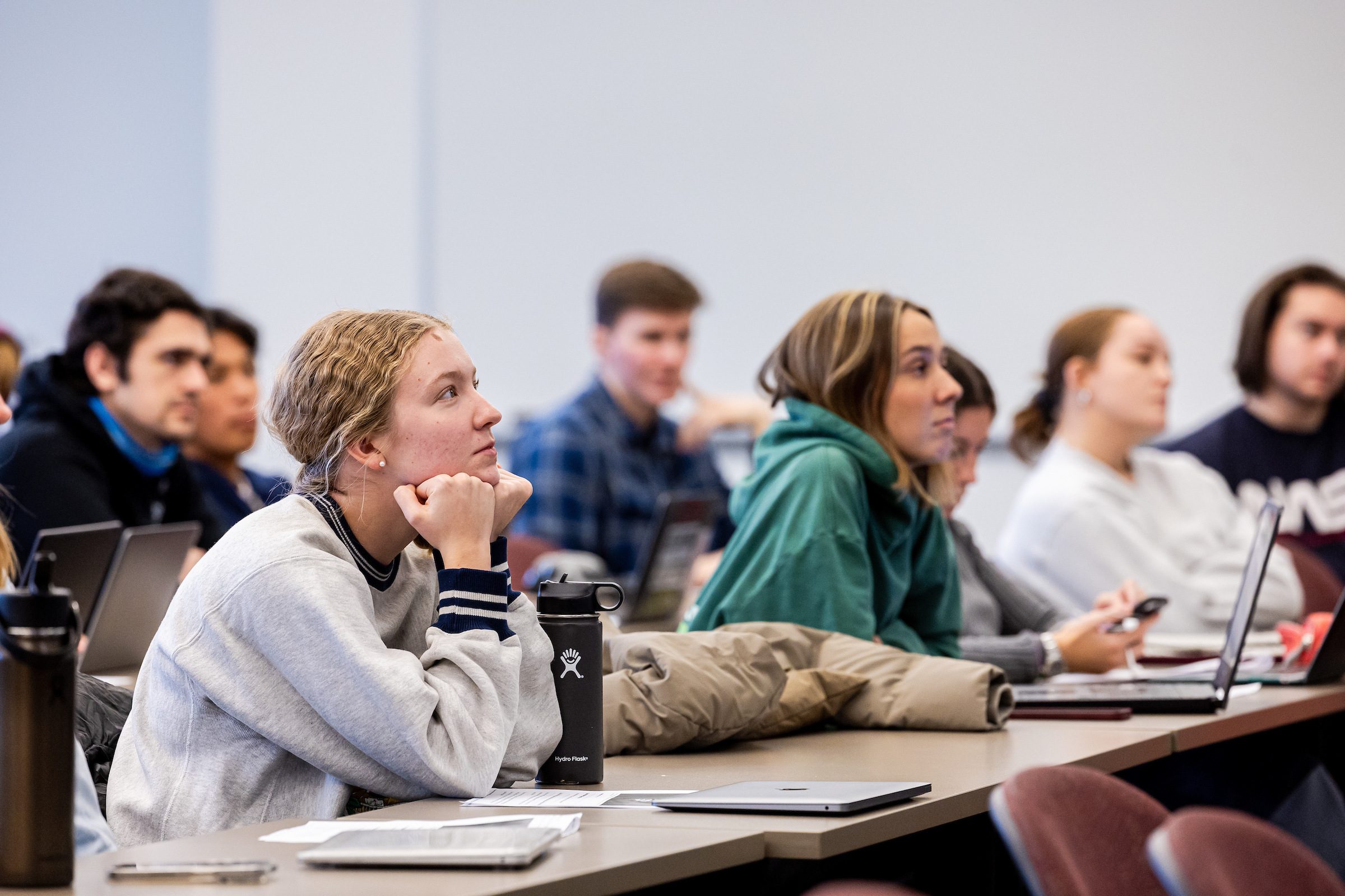 Quinlan School of Business Professor Abe Singer teaches a business ethics course on January 18, 2024. (Photo by: Lukas Keapproth)