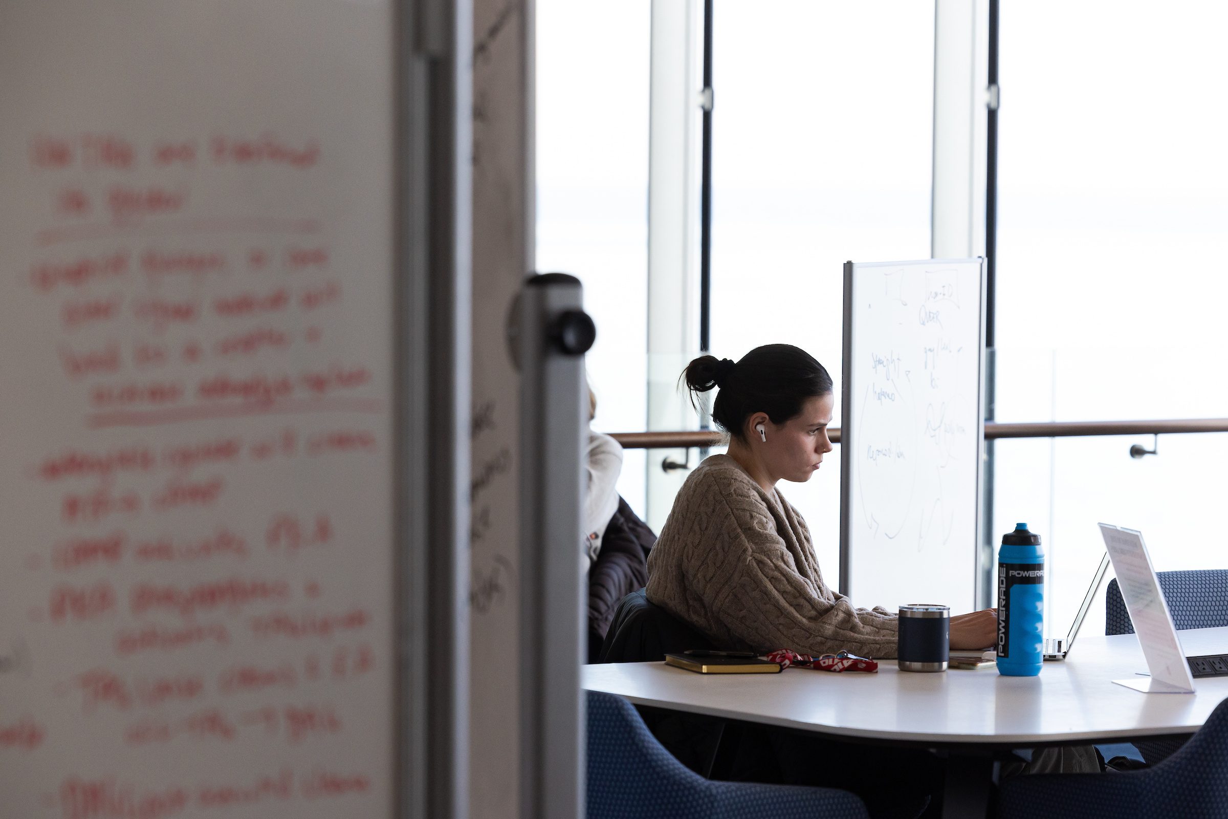 Loyola University Chicago students study in the Information Commons Library on January 18, 2024. (Photo by: Lukas Keapproth)