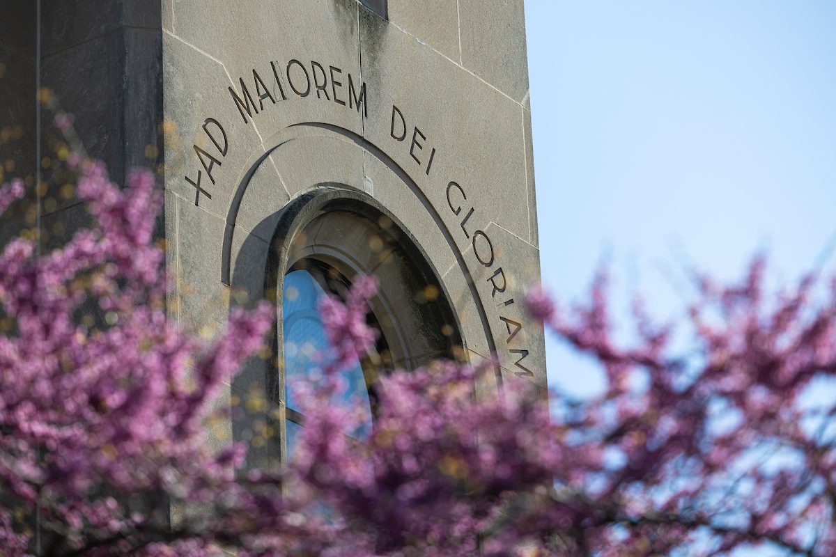 Scenes of spring across the Lake Shore Campus, April 26, 2024. (Photo: Lukas Keapproth)
