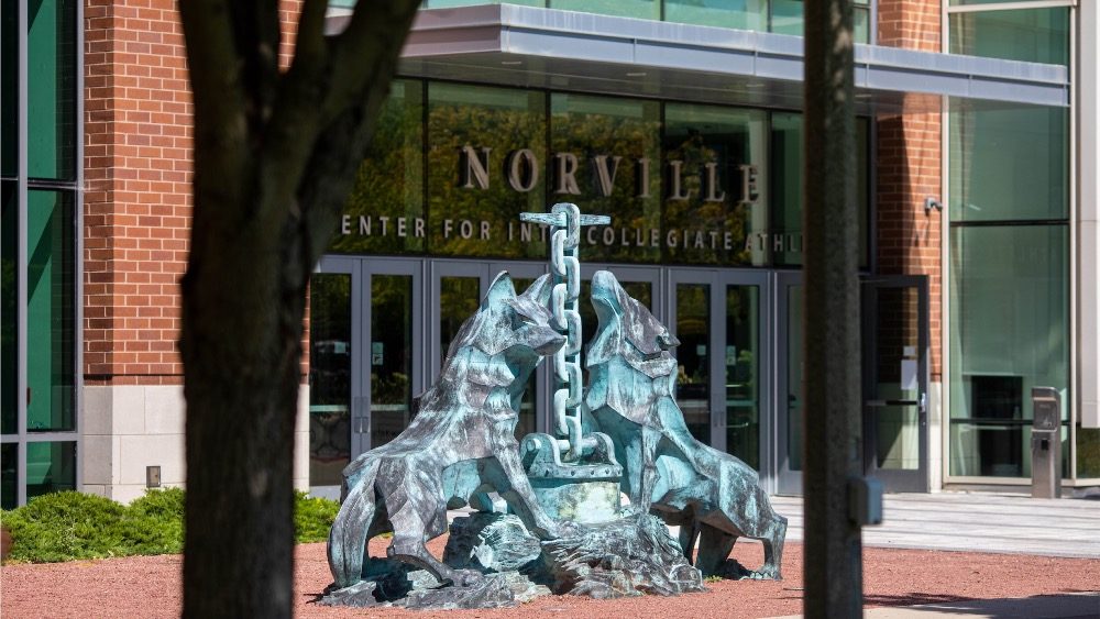 Los Lobos de Loyola sculpture in front of Norville Center for Intercollegiate Athletics