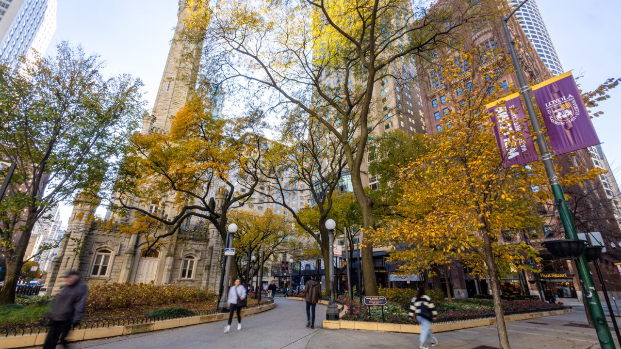 Fall colors pop on Loyola’s Water Tower Campus. (Photo: Lukas Keapproth