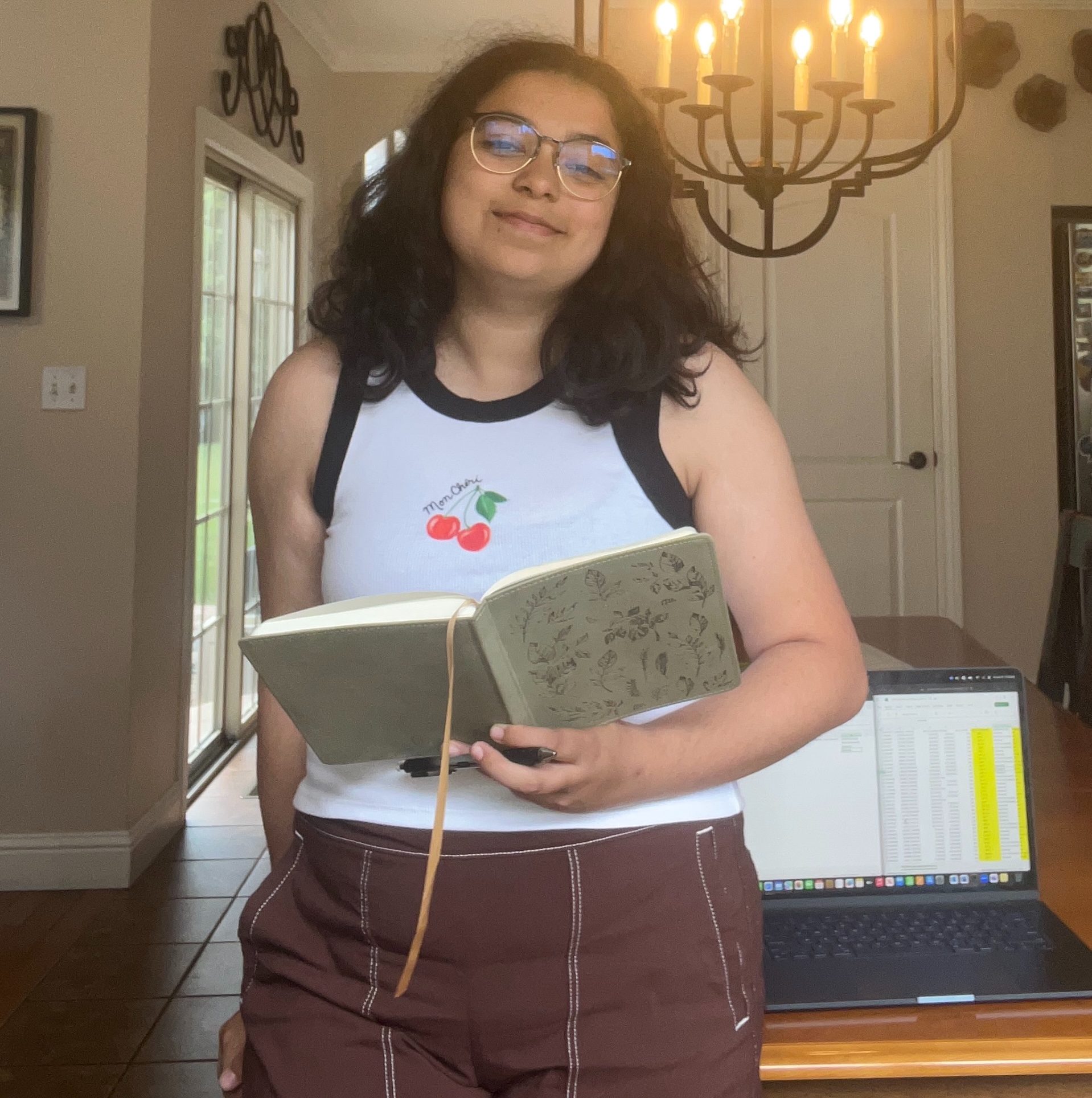 Eman Rana (BS ’27) works from her family home in St. Louis on research into the Other Race Effect in collaboration with the Center for Research on Child Development at Loyola.
