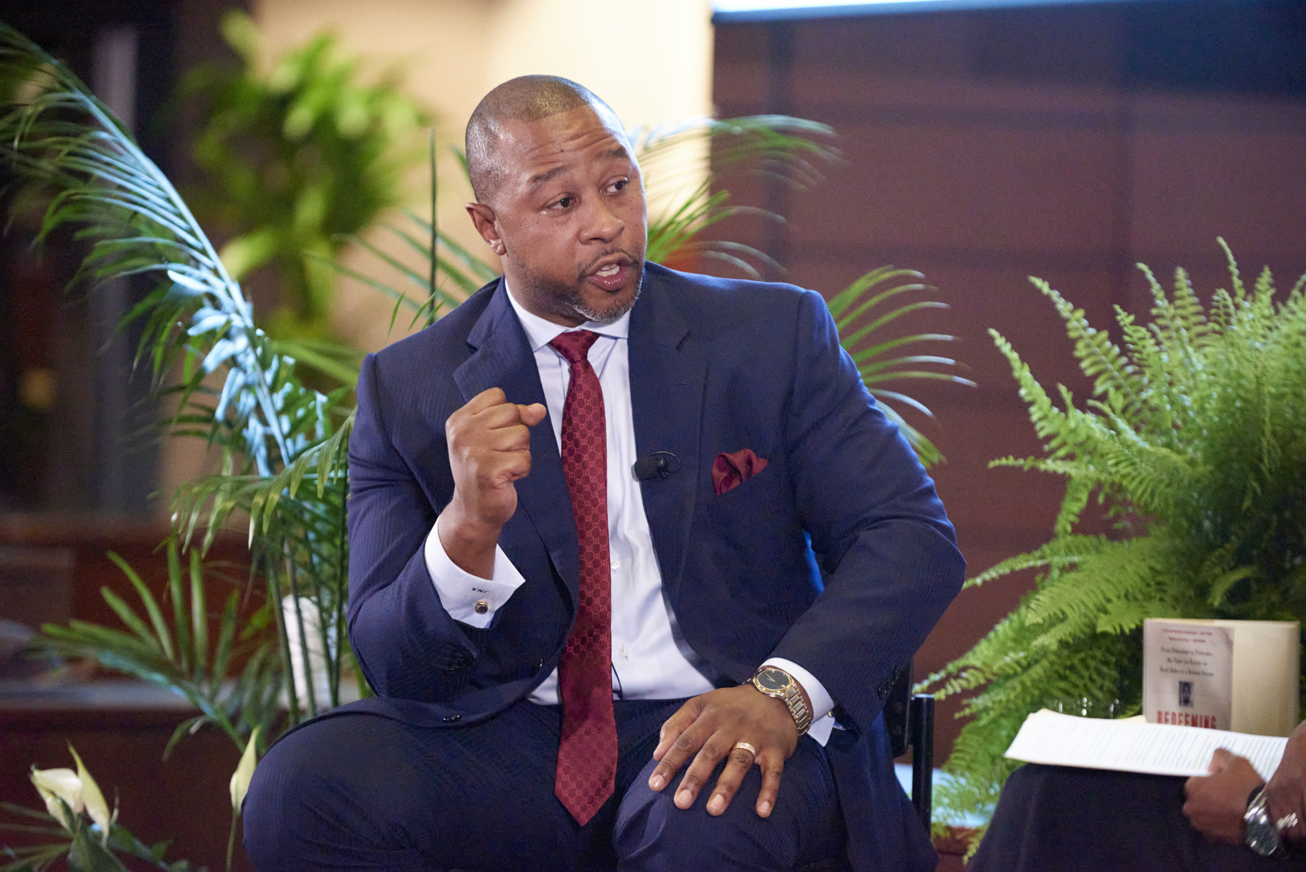 Jarrett Adams delivers a talk during a book signing event at the Corboy Law Center as part of Alumni Weekend on October 2, 2021. (Photo: Joel Wintermantle)