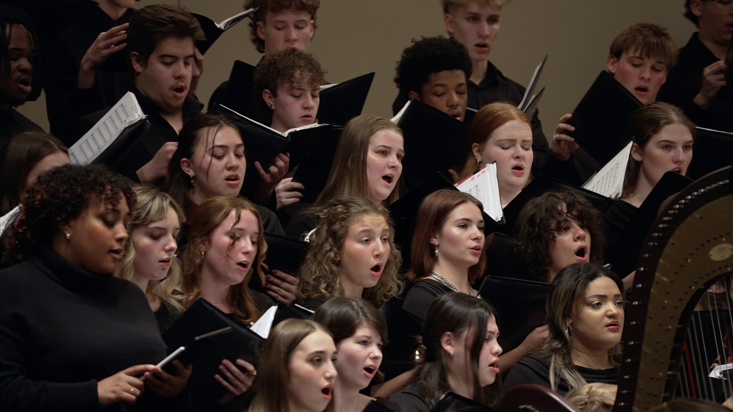 Loyola choral students perform in 